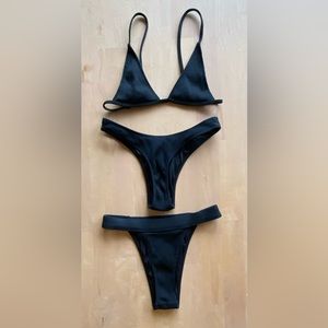 Minamale Animale bikini top (XS) and two bottoms (M)